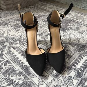 Black 4” Block Heel Nubuck Suede Womens 9 Pointed Toe Ankle Strap Heel